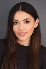 Atiana de la Hoya