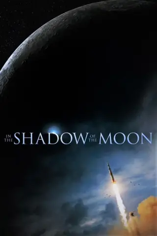 بوستر In the Shadow of the Moon